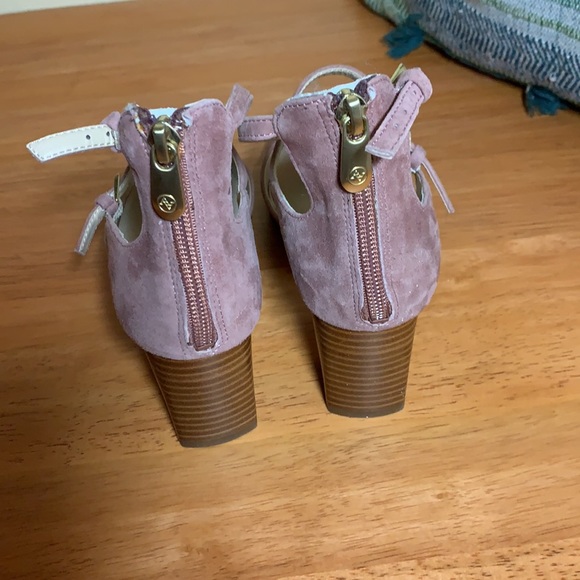 Mauve double strap D’Orsay heels - Picture 4 of 6